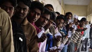 Voters, many of whom are from middle income and affluent communities, live in ten assembly seats that span from the centrally located Karol Bagh to Greater Kailash in the city’s deep southern pocket.(Reuters FILE)