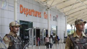 Passengers at Mumbai’s Chhatrapati Shivaji Maharaj International Airport (CSMIA) may soon go through a full body scan as part of mandatory security procedures after checking in.(Hindustan Times) Passengers at Mumbai’s Chhatrapati Shivaji Maharaj International Airport (CSMIA) may soon go through a full body scan as part of mandatory security procedures after checking in.(Hindustan Times)