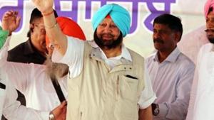 Bathinda,India-May08,2019:Chief Minister of Punjab Captain Amarinder Singh during campaign in Zira district Firozepur.Photo by Sanjeev Kumar/Hindustan Times.(Sanjeev Kumar/HT Photo) Bathinda,India-May08,2019:Chief Minister of Punjab Captain Amarinder Singh during campaign in Zira district Firozepur.Photo by Sanjeev Kumar/Hindustan Times.(Sanjeev Kumar/HT Photo)