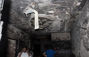 The fire broke out in a three-storey residential building in Indirapuram’s Shanti Khand in Ghaziabad on Saturday, May 11, 2019.(Sakib Ali / HT Photo) The fire broke out in a three-storey residential building in Indirapuram’s Shanti Khand in Ghaziabad on Saturday, May 11, 2019.(Sakib Ali / HT Photo)