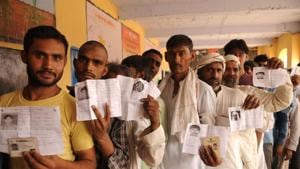 Voters standing in long queue for casting their vote for Lok Sabha polls ,in Bhadas village, Mewat, in Gurugram, India, on Sunday, May 12, 2019. (Photo by Parveen Kumar/Hindustan Times)