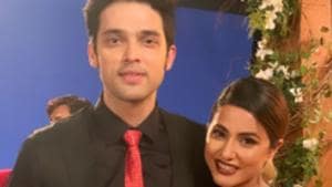 Hina Khan and Parth Samthaan post for pictures.(Instagram) Hina Khan and Parth Samthaan post for pictures.(Instagram)