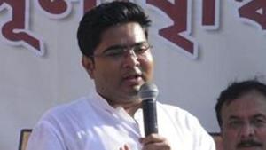 The home ministry has also been asked to investigate the Overseas Citizenship of India (OCI) card issued to her and her friend, Menka Gambhir, the officials added, asking not to be named.(Samir Jana / Hindustan Times) The home ministry has also been asked to investigate the Overseas Citizenship of India (OCI) card issued to her and her friend, Menka Gambhir, the officials added, asking not to be named.(Samir Jana / Hindustan Times)