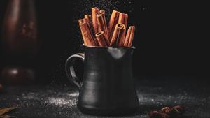 Cinnamon or Dalchini, an aromatic spice is used to flavour vegetables, curries and desserts.(Unsplash) Cinnamon or Dalchini, an aromatic spice is used to flavour vegetables, curries and desserts.(Unsplash)