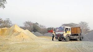 The demolition was carried out with the help a large team from Bhondsi police station and reserve police battalions, said Prakash, who was also the duty magistrate for the operation.(HT Photo) The demolition was carried out with the help a large team from Bhondsi police station and reserve police battalions, said Prakash, who was also the duty magistrate for the operation.(HT Photo)