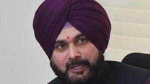 I challenge Narendra Modi to debate on ‘Na khaunga na khane dunga’ (neither I will do corruption nor will let anyone commit it, said Navjot Sidhu(Sameer Sehgal/ HT Photo) I challenge Narendra Modi to debate on ‘Na khaunga na khane dunga’ (neither I will do corruption nor will let anyone commit it, said Navjot Sidhu(Sameer Sehgal/ HT Photo)