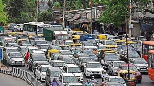 Two years down the line, work on 11 of the 77 stretches is 70% complete, said traffic police, which is coordinating the project. While these were identified as priority stretches, work on the rest is being carried out in a piecemeal fashion.(HTPhotos) Two years down the line, work on 11 of the 77 stretches is 70% complete, said traffic police, which is coordinating the project. While these were identified as priority stretches, work on the rest is being carried out in a piecemeal fashion.(HTPhotos)