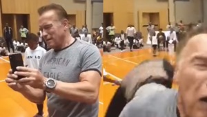 Arnold Schwarzenegger barely registered the high intensity kick. Arnold Schwarzenegger barely registered the high intensity kick.