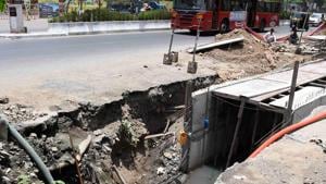 In 2017, the first pre-monsoon showers on June 19 led to waterlogging in major parts of the city, including Hero Honda Chowk, which resulted in commuters taking more than two hours to cover a seven-kilometre distance from Rajiv Chowk to Manesar.(HTPhotos) In 2017, the first pre-monsoon showers on June 19 led to waterlogging in major parts of the city, including Hero Honda Chowk, which resulted in commuters taking more than two hours to cover a seven-kilometre distance from Rajiv Chowk to Manesar.(HTPhotos)