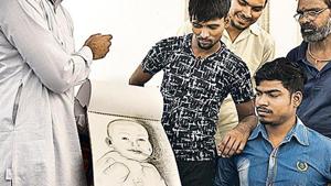 Inmates of Jail No. Four, trained by the Tihar School of Art, go over an art piece in New Delhi(Vipin Kumar/ Hindustan Times) Inmates of Jail No. Four, trained by the Tihar School of Art, go over an art piece in New Delhi(Vipin Kumar/ Hindustan Times)
