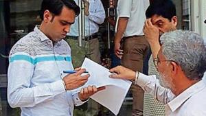 Earlier on Saturday, a DTCP team had surveyed houses in Sushant Lok 1 and cancelled the OCs of nine houses as their owners had allegedly violated sanctioned plans(HTPhotos) Earlier on Saturday, a DTCP team had surveyed houses in Sushant Lok 1 and cancelled the OCs of nine houses as their owners had allegedly violated sanctioned plans(HTPhotos)