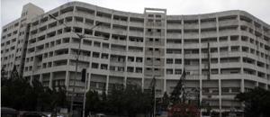 Apart from new courses, autonomy has helped institutes like Mithibai College (in pic) streamline their academic schedule to ensure 90 days for each semester, timely conduct of exams and declaration of results.(HT File) Apart from new courses, autonomy has helped institutes like Mithibai College (in pic) streamline their academic schedule to ensure 90 days for each semester, timely conduct of exams and declaration of results.(HT File)