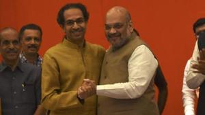 A Lok Sabha win for Shiv Sena and BJP will make things easier ahead of the Assembly elections.(HT Photo) A Lok Sabha win for Shiv Sena and BJP will make things easier ahead of the Assembly elections.(HT Photo)