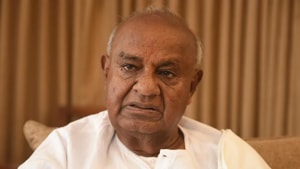 The fight in Tumkur was also seen as battle between - Lingayats and Vokkaligas - two dominant communities in Karnataka to which both Basavaraj and Gowda belong to respectively.(HT Photo) The fight in Tumkur was also seen as battle between - Lingayats and Vokkaligas - two dominant communities in Karnataka to which both Basavaraj and Gowda belong to respectively.(HT Photo)