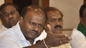 Karnataka Chief Minister H D Kumaraswamy addresses the media in Hubballi, Karnataka.(PTI File)