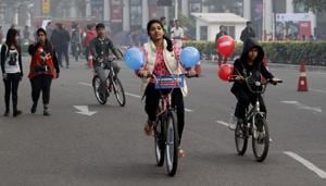 After a gap of over two years, Raahgiri Day—an initiative to reclaim the city’s streets from vehicles and promote pedestrian and sustainable mobility options—is back in the capital.(Arvind Yadav/ Hindustan Times) After a gap of over two years, Raahgiri Day—an initiative to reclaim the city’s streets from vehicles and promote pedestrian and sustainable mobility options—is back in the capital.(Arvind Yadav/ Hindustan Times)