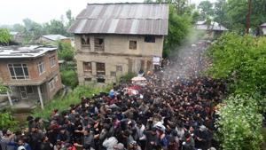 Restrictions were imposed in several parts of Srinagar while the administration closed schools and colleges to prevent a 2016-like situation.(HT Photo) Restrictions were imposed in several parts of Srinagar while the administration closed schools and colleges to prevent a 2016-like situation.(HT Photo)