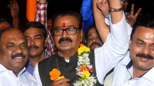 Shifting to the Mumbai North West constituency did not yield the desired results for Congress candidate Sanjay Nirupam.(Satyabrata Tripathy/HT Photo) Shifting to the Mumbai North West constituency did not yield the desired results for Congress candidate Sanjay Nirupam.(Satyabrata Tripathy/HT Photo)
