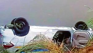 Five persons of a family, including Gurugram residents, died and another five were severely injured in an accident when the Maruti Ertiga they were travelling in skidded off the road and fell into the Ganga canal between Bhalsauna and Pooth villages in Meerut district of Uttar Pradesh early Saturday. Five persons of a family, including Gurugram residents, died and another five were severely injured in an accident when the Maruti Ertiga they were travelling in skidded off the road and fell into the Ganga canal between Bhalsauna and Pooth villages in Meerut district of Uttar Pradesh early Saturday.