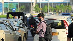 City residents have demanded immediate expansion of transport network and effective measures to curtail pollution.(HT) City residents have demanded immediate expansion of transport network and effective measures to curtail pollution.(HT)