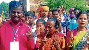 Newly elected Dumka MP Sunil Soren with his family member on the day of polling during the last phase of Lok Sabha polls(HTPhoto) Newly elected Dumka MP Sunil Soren with his family member on the day of polling during the last phase of Lok Sabha polls(HTPhoto)