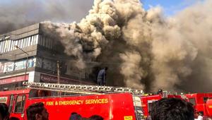 Two days after a fire at a coaching institute in Gujarat’s Surat claimed 22 lives, the Delhi Fire Service (DFS) has asked coaching institute owners across the city to provide latest buildings plans and made it mandatory to mention the number of students enrolled in each centre.(PTI) Two days after a fire at a coaching institute in Gujarat’s Surat claimed 22 lives, the Delhi Fire Service (DFS) has asked coaching institute owners across the city to provide latest buildings plans and made it mandatory to mention the number of students enrolled in each centre.(PTI)