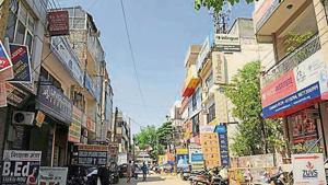 Centres in Sector 14 have been issued notices for not having no-objection certificates and fire-fighting equipment.(HT archives) Centres in Sector 14 have been issued notices for not having no-objection certificates and fire-fighting equipment.(HT archives)