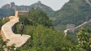 Travel from China to the U.S. fell 5.7% in 2018 to 2.9 million visitors, according to the National Travel and Tourism Office, which collects data from U.S. Customs forms.(HT Photo) Travel from China to the U.S. fell 5.7% in 2018 to 2.9 million visitors, according to the National Travel and Tourism Office, which collects data from U.S. Customs forms.(HT Photo)