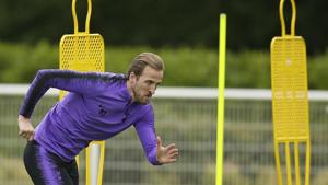 Tottenham's Harry Kane runs during the Tottenham Hotspur soccer team media open day training session, in London, Monday, May 27, 2019, ahead of their Champions League Final against Liverpool on Saturday in Madrid(AP) Tottenham's Harry Kane runs during the Tottenham Hotspur soccer team media open day training session, in London, Monday, May 27, 2019, ahead of their Champions League Final against Liverpool on Saturday in Madrid(AP)