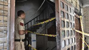 The Azad Maidan police on Thursday filed a supplementary charge sheet in the Himalaya bridge collapse, blaming three Brihanmumbai Municipal Corporation (BMC) engineers(Sanchit Khanna/HT PHOTO) The Azad Maidan police on Thursday filed a supplementary charge sheet in the Himalaya bridge collapse, blaming three Brihanmumbai Municipal Corporation (BMC) engineers(Sanchit Khanna/HT PHOTO)