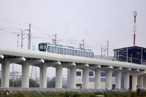 A view of Noida-Greater Noida Metro line. Budget for two metro lines between Greater Noida and the proposed Jewar airport has been approved.(Sunil Ghosh / HT File) A view of Noida-Greater Noida Metro line. Budget for two metro lines between Greater Noida and the proposed Jewar airport has been approved.(Sunil Ghosh / HT File)