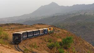 Passengers travelling between Mumbai and Pune via the Intercity Express will save around 30 minutes from Friday.(Pratham Gokhale/HT Photo) Passengers travelling between Mumbai and Pune via the Intercity Express will save around 30 minutes from Friday.(Pratham Gokhale/HT Photo)