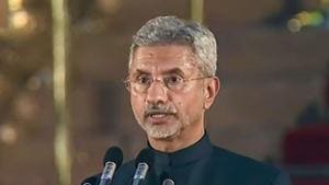 Former foreign secretary S Jaishankar takes oath as a union minister.(PTI) Former foreign secretary S Jaishankar takes oath as a union minister.(PTI)