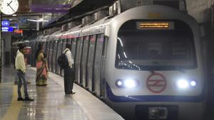 The Greater Noida authority in its 114th board meeting Friday approved a 14km Metro link that will directly connect the national capital with Greater Noida, via the Blue Line(Sonu Mehta/HT PHOTO) The Greater Noida authority in its 114th board meeting Friday approved a 14km Metro link that will directly connect the national capital with Greater Noida, via the Blue Line(Sonu Mehta/HT PHOTO)