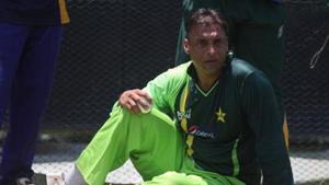 hoaib Akhtar of Pakistan who has announced his retirement from international cricket during a nets session at the R Premadasa International Stadium on March 17, 2011 in Colombo, Sri Lanka.(Getty Images) hoaib Akhtar of Pakistan who has announced his retirement from international cricket during a nets session at the R Premadasa International Stadium on March 17, 2011 in Colombo, Sri Lanka.(Getty Images)