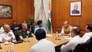 At the glacier, Rajnath Singh would be briefed about the operations being conducted by the Army, along with the support of air effort by the Indian Air Force.(PTI) At the glacier, Rajnath Singh would be briefed about the operations being conducted by the Army, along with the support of air effort by the Indian Air Force.(PTI)