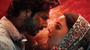 Varun Dhawan and Alia Bhatt in a still from Kalank. Varun Dhawan and Alia Bhatt in a still from Kalank.