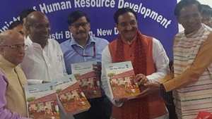 According to the draft National Education Policy that was made public by the new government, the three-language formula should be introduced at an earlier stage in schools.((Ministry of HRD/Twitter))