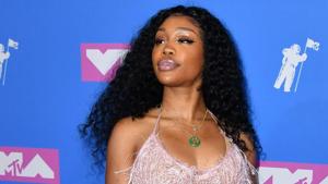Sephora has announced it will close all its US stores, distribution centres and corporate office for employee training after a racial profiling incident involving Grammy-nominated singer SZA.(AFP) Sephora has announced it will close all its US stores, distribution centres and corporate office for employee training after a racial profiling incident involving Grammy-nominated singer SZA.(AFP)