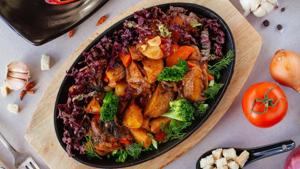 The companies are banking on changing dietary habits of part of the population limiting meat consumption for environmental, health or animal rights reasons.(Unsplash) The companies are banking on changing dietary habits of part of the population limiting meat consumption for environmental, health or animal rights reasons.(Unsplash)