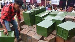 There have been several reports from Jagitial of people complaining about the non-availability of Kingfisher beer in the district.(PTI File Photo) There have been several reports from Jagitial of people complaining about the non-availability of Kingfisher beer in the district.(PTI File Photo)