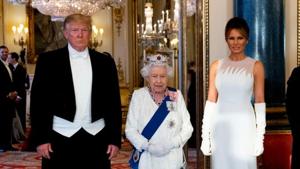 The incident happened as the Queen was showing the President and his wife around an exhibition at the palace picture gallery of American artefacts on Monday.(Reuters File Photo) The incident happened as the Queen was showing the President and his wife around an exhibition at the palace picture gallery of American artefacts on Monday.(Reuters File Photo)