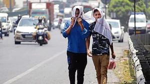 Humidity levels oscillated between 37% and 54%, the official said.(HT Photo)
