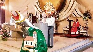Dr Sameer Tamboli who attended the event said, “It was a very different experience. I felt welcomed in a church.(HT Photo) Dr Sameer Tamboli who attended the event said, “It was a very different experience. I felt welcomed in a church.(HT Photo)