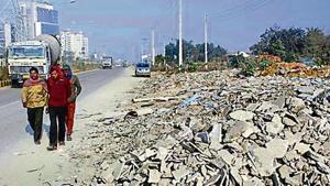 According to a January report by Greenpeace, titled Airpocalypse III, several cities in India which had dangerous levels of particulate matter pollution were left out from the purview of the NCAP.(HT Photo) According to a January report by Greenpeace, titled Airpocalypse III, several cities in India which had dangerous levels of particulate matter pollution were left out from the purview of the NCAP.(HT Photo)