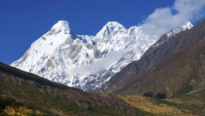 An Indian helicopter carrying elite paramilitary mountaineers took off Wednesday for a “very high-risk” operation to retrieve five dead climbers and three others believed killed scaling a treacherous Himalayan peak.(AP Photo) An Indian helicopter carrying elite paramilitary mountaineers took off Wednesday for a “very high-risk” operation to retrieve five dead climbers and three others believed killed scaling a treacherous Himalayan peak.(AP Photo)