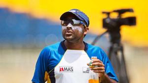 Sri-Lanka-s-captain-Mahela-Jayawardena-drinks-juice-during-a-practice-session-against-Zimbabwe-ahead-of-the-World-Twenty20-cricket-match-in-Hambantota-(AP-Photo) Sri-Lanka-s-captain-Mahela-Jayawardena-drinks-juice-during-a-practice-session-against-Zimbabwe-ahead-of-the-World-Twenty20-cricket-match-in-Hambantota-(AP-Photo)