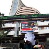 Domestic equity benchmark BSE Sensex fell over 100 points in early trade amid heavy foreign fund outflow and negative global cues.(PTI File Photo) Domestic equity benchmark BSE Sensex fell over 100 points in early trade amid heavy foreign fund outflow and negative global cues.(PTI File Photo)