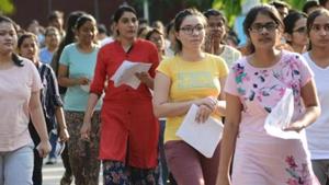Students can check results online on the board’s official website maharesult.nic.in from 1 pm onwards.(Karun Sharma/Hindustan Times) Students can check results online on the board’s official website maharesult.nic.in from 1 pm onwards.(Karun Sharma/Hindustan Times)