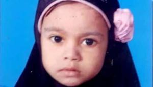 Muskan was at the fair with her family. Muskan was at the fair with her family.